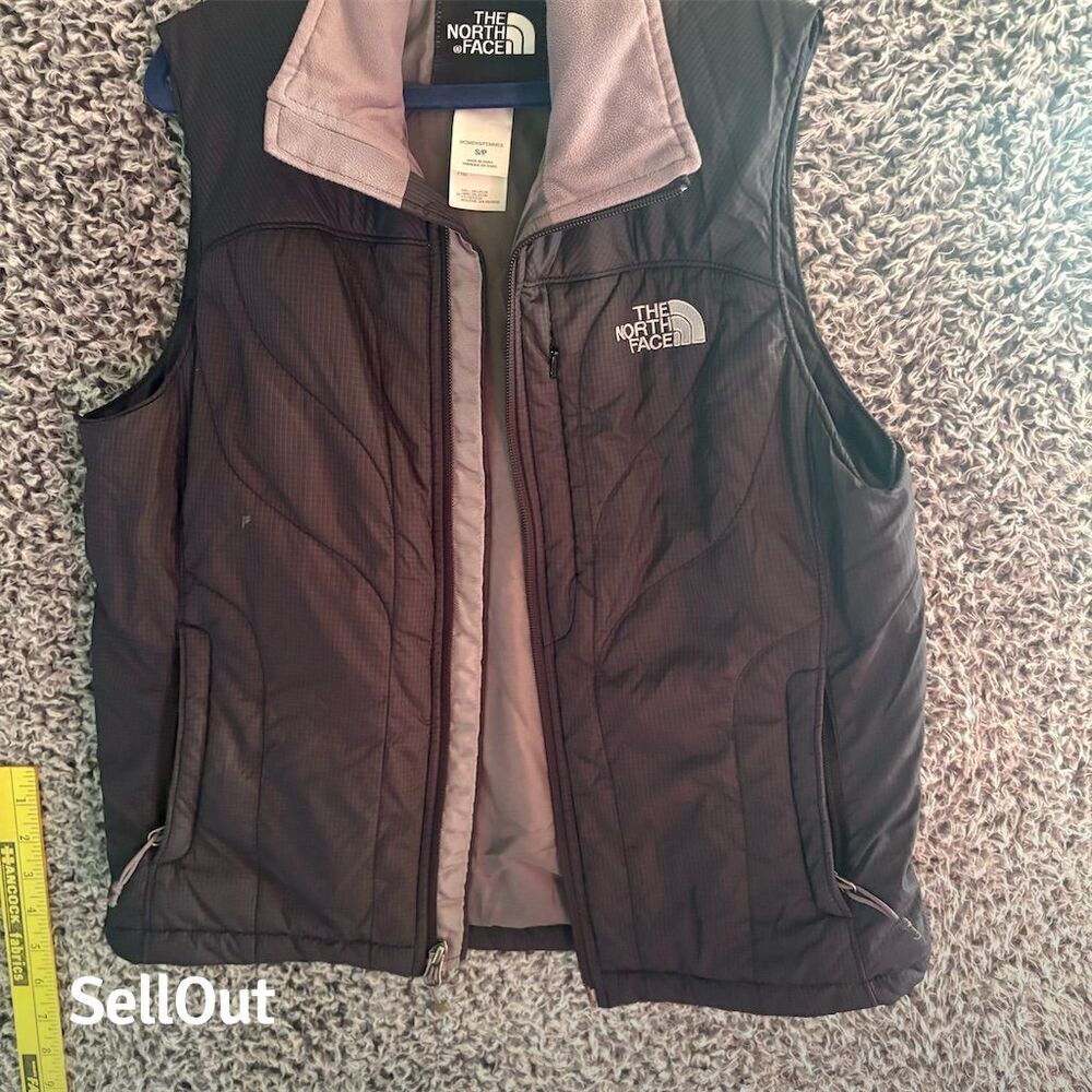 The North Face Women's Quilted Vest Black Size S Petites Casual Travel